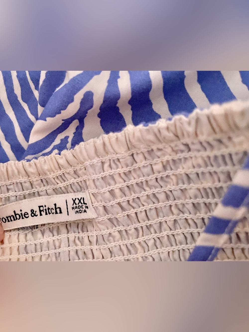 Abercrombie and Fitch
Smocked Tank Maxi Dress
SIZE XXL NWT
Fits 18/20-1st Pic - Picture 10 of 15